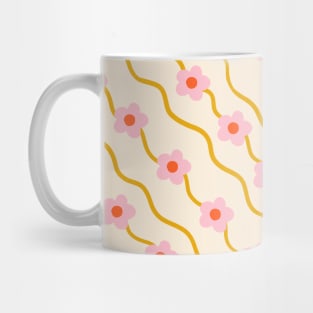 Wavy ditsy floral pattern in off white and pink Mug